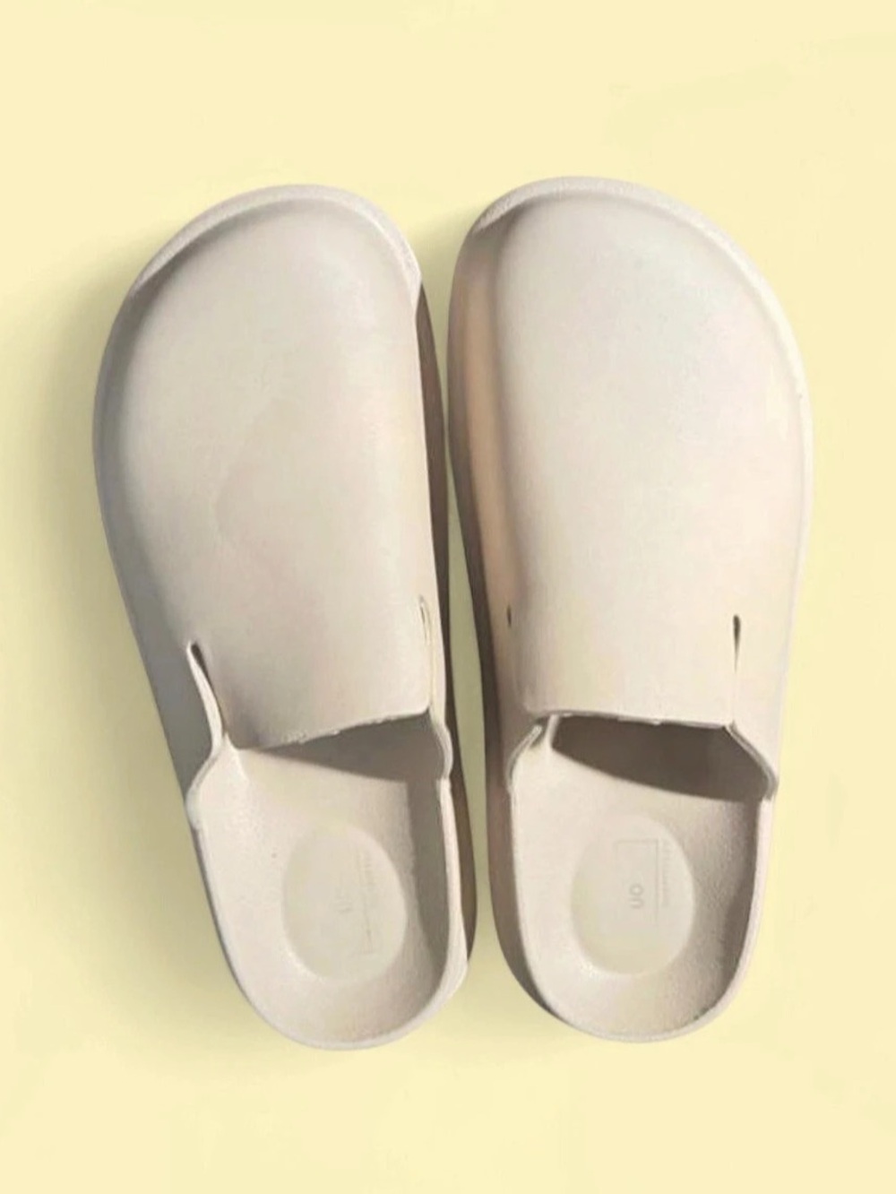 UO CREAM MULES